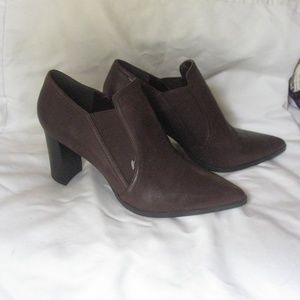 *New H by HALSTON "Karl" Ankle Boots Sz 10
